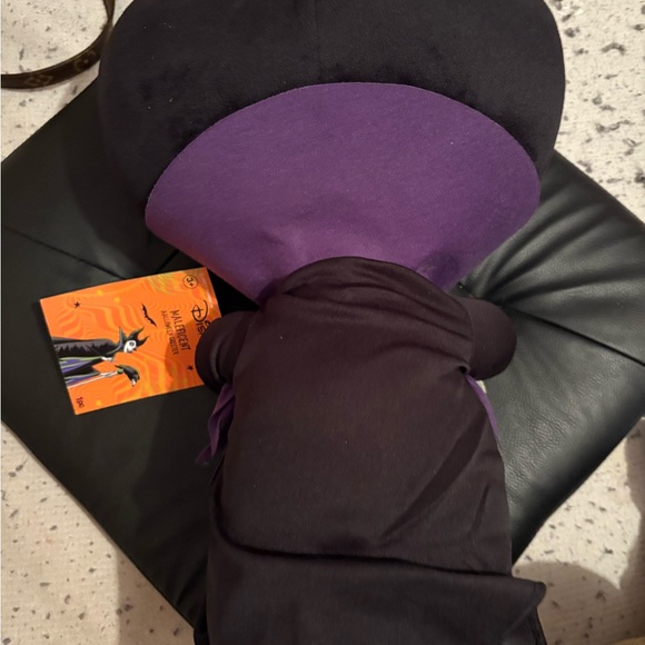 Disney Maleficent Greeter - Picture 3 of 7